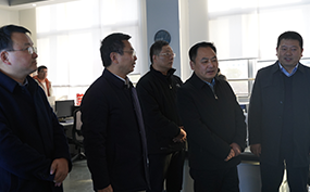 市委統(tǒng)戰(zhàn)部副部長劉方德蒞臨西征網(wǎng)調研指導